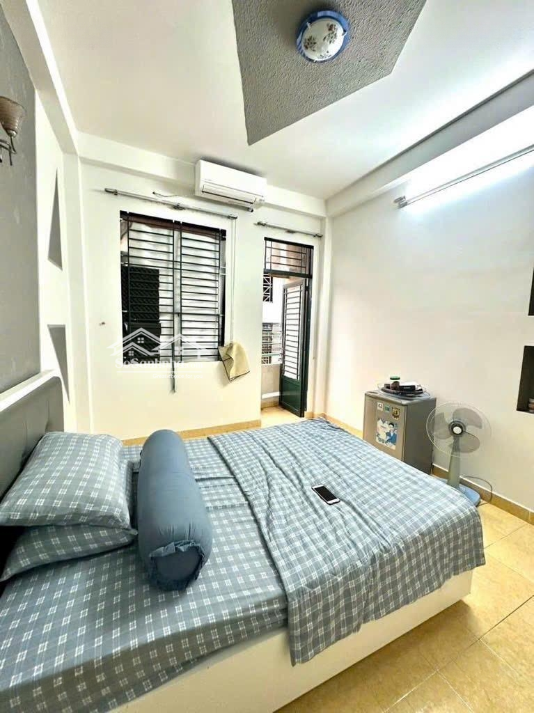 Mặt Tiền Kinh Doanh- Hẻm Thông Xe Tải Đậu Cửa - Nhà 4 Tầng Vài Bước Chân Ra Phan Đình Phùng