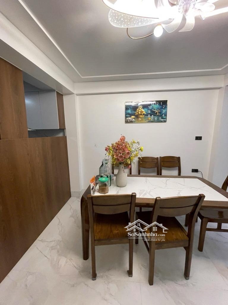 Bán Siêu Phẩm Lô Góc Nguyễn Văn Cừ, Long Biên Nhà Đẹp Long Lanh Full Nội Thất Sổ Đỏ Cc Lô Góc