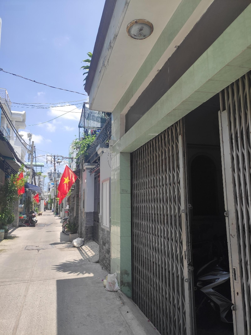 Bán Nhà 5,5 X 13,8 M2, Phạm Văn Chí, Q6 Hcm. Chính Chủ
