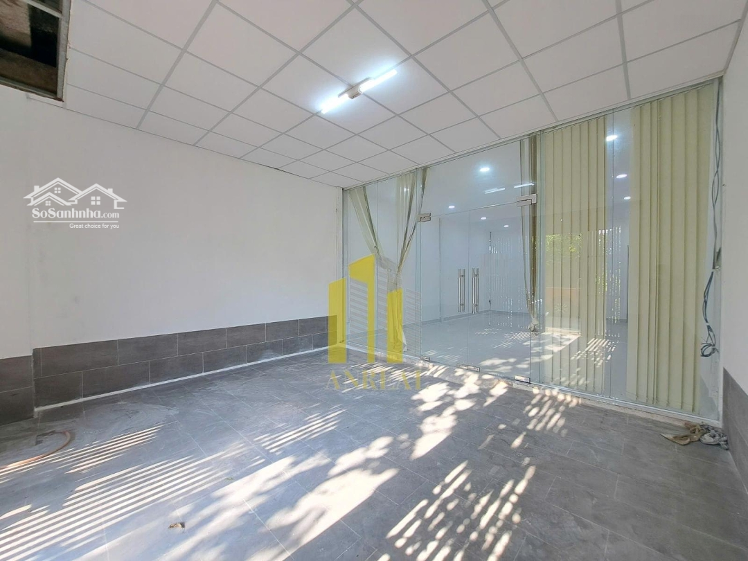 Nhà Cấp 4 Trống Suốt 5X20M Giá Bán 17 Triệu Phù Hợp Văn Phòng - Kho