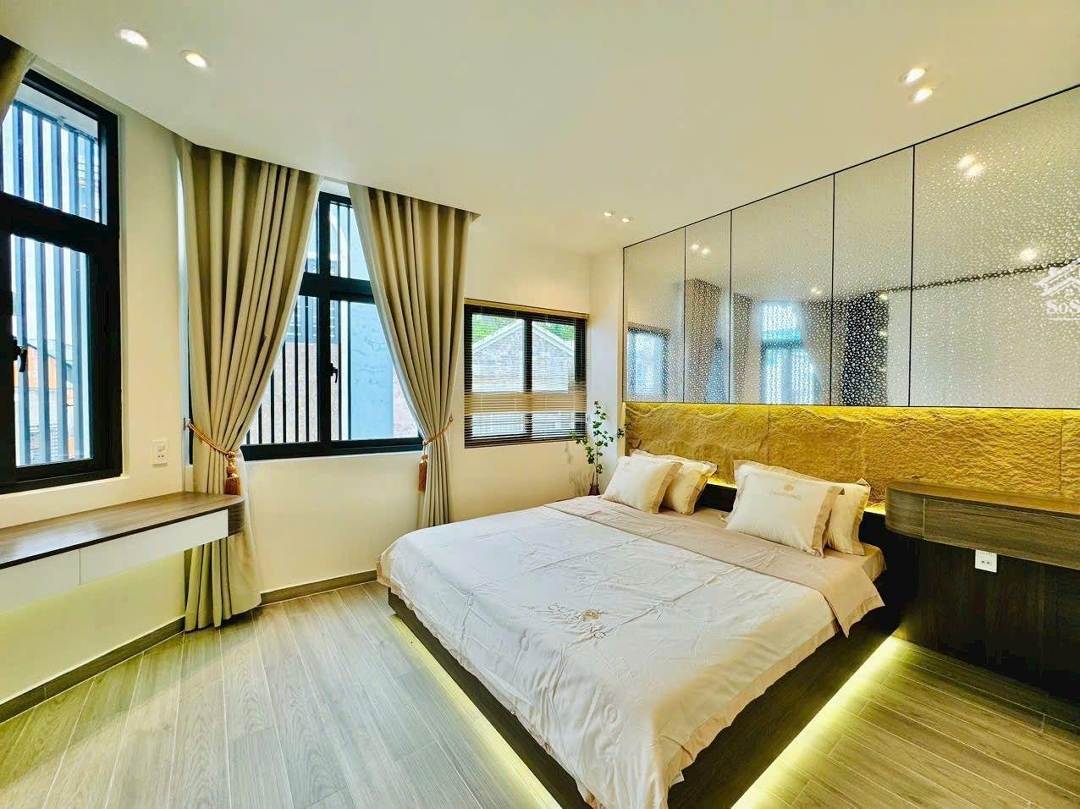 Bán Nhà ,Hẽm Xe Hơi6M Thông , Cạnh Khu Đồng Bộ Cao Cấp, 3 Tấng , 48 M2 , Giá Bán 6 Tỷ