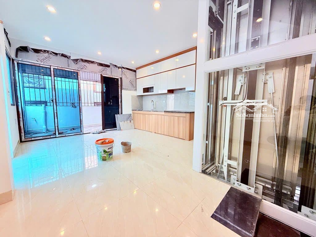 Bán Nhà Phố Lụa_Lô Góc 2 Mặt Thoáng_Ngay Gần Phố_Tiện Ích Đầy Đủ_Thang Máy_34 M2_7 Tỷ 9