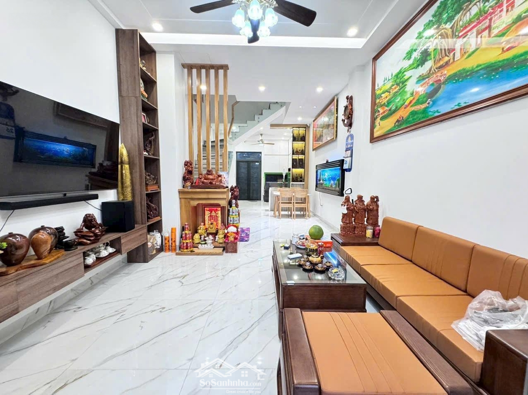 Nhà 4 Tầng Khu Đồng Bộ Centerhome Trường Thọ - Ngay Metro - Đường 6M Có Vỉa Hè - Giá Bán 8.8 Tỷ