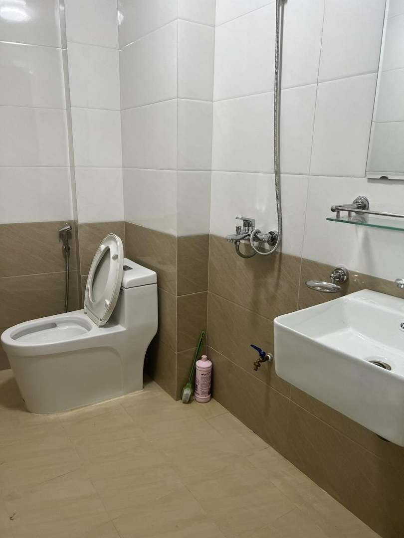 Cho Thuê Căn Nhà 40M2 X 2 Tầng Nhà Mới Xây Phố Nguyễn Khang Cách Phố 10M, Giá 10 Triệu