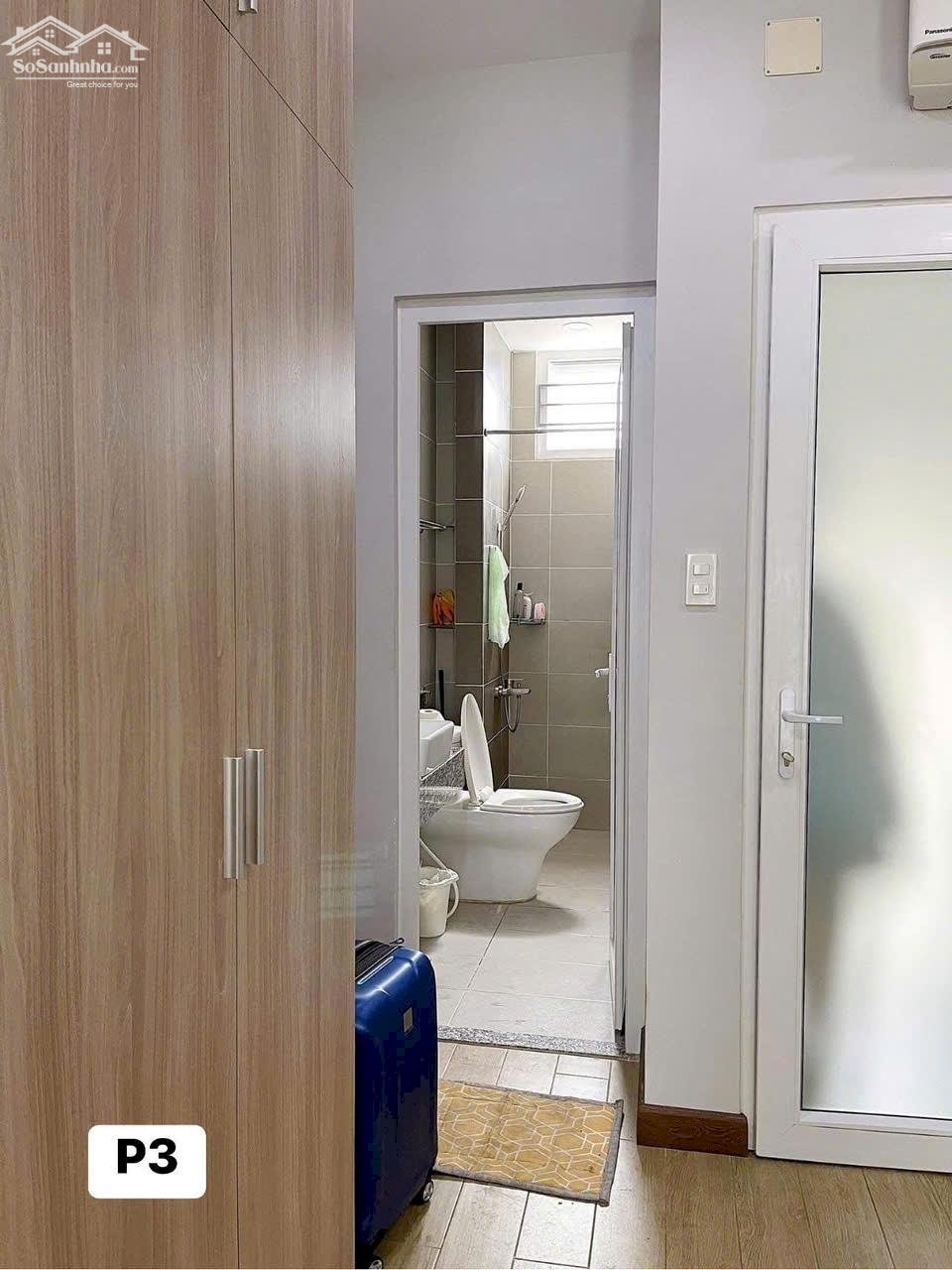 BÁN NHÀ HẺM VIP 214 NGUYỄN TRÃI , NCT,Q.1.DTCN 33,5M2.KC 4 LẦU. CHỈ 10.2 TỶ