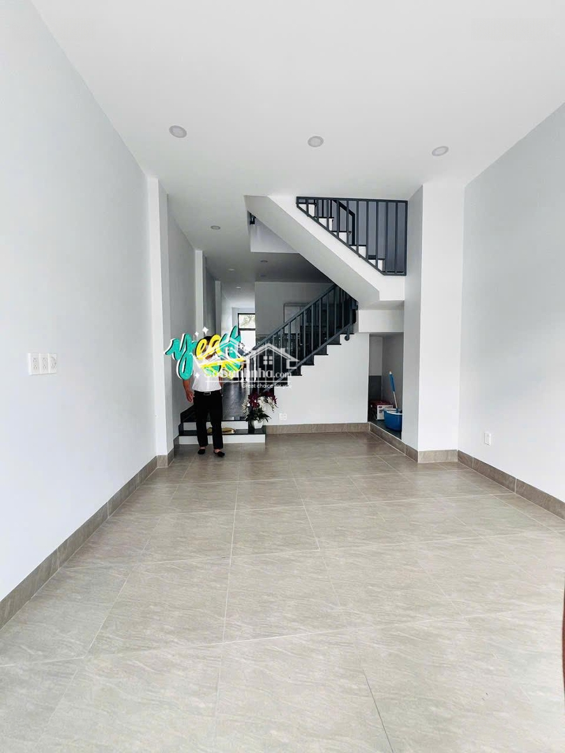 Giá Chỉ 5 Tỷcó Thương Lượng- Nhà Mới 1 Trệt 1 Lầu - Hẻm 7M, Đường 5 Linh Xuân, Thủ Đức