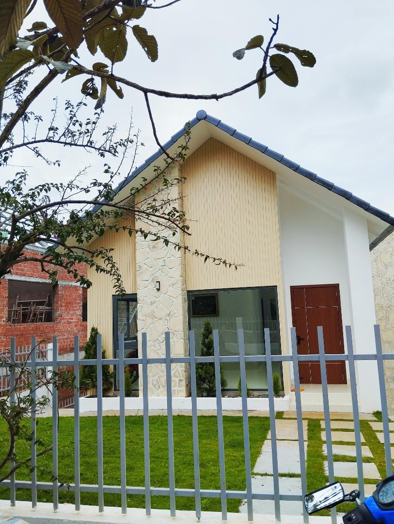 Bán Nhà Nghỉ Dưỡng Sẵn Vườn Cây Tiểu Cảnh View Đẹp Ven Suối Tại Gia Lâm