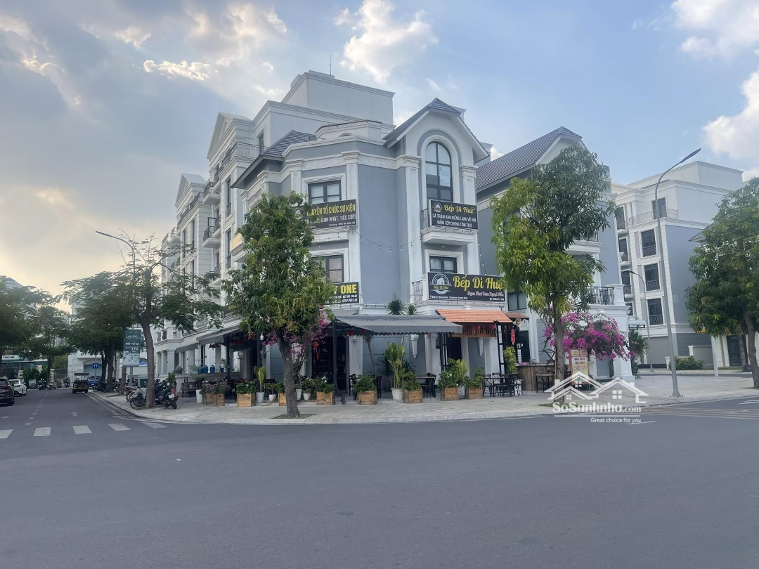 Bán Căn Nhà Phố Rẻ Nhất, Giá Bán 13.8 Tỷ, Đã Có Sổ,Diện Tích84M2 (7X12M) 5 Lầu 1 Tum, Dự Án Vinhomes Quận 9