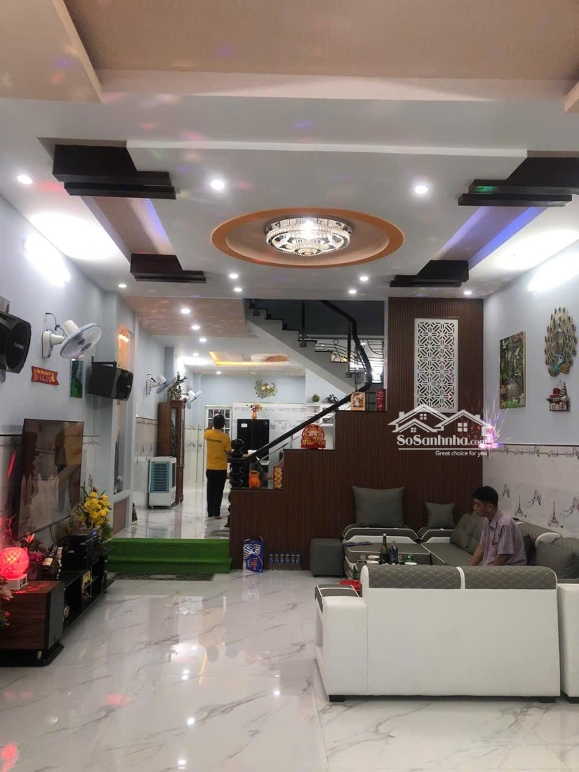Nhà 3 Tầng Mặt Tiền Bế Văn Đàn . Diện Tích 100M2 Ngang 5M , Hướng Nam .