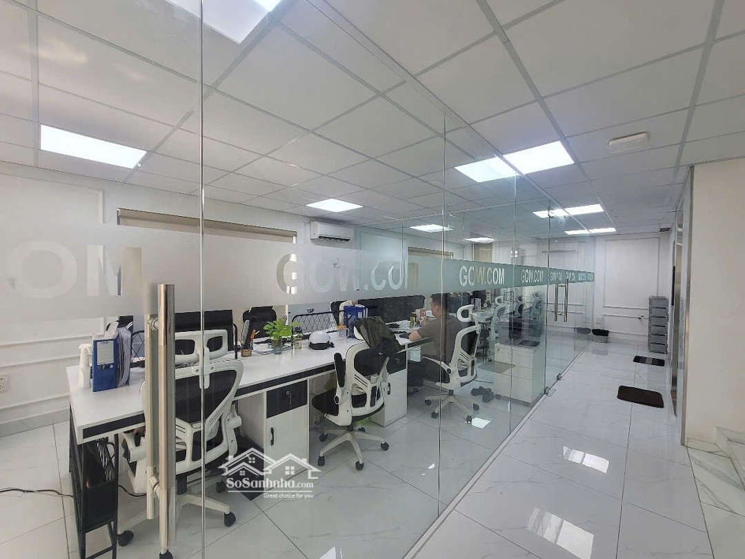 Nhà Đường Bạch Đằng 8X20M Hầm Trệt 3 Lầu Cho Thuê