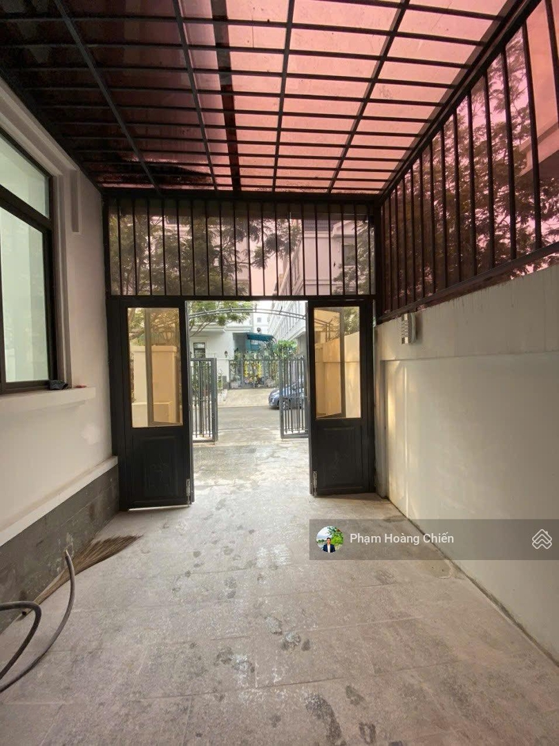 Cho Thuê Nhà Phố Góc 8X20M 1 Trệt 3 Lầu, 4 Phòng Ngủ 5 Vệ Sinh Giá Bán 33 Triệu, Khu Lakeview City, Liên Hệ: 0907110827