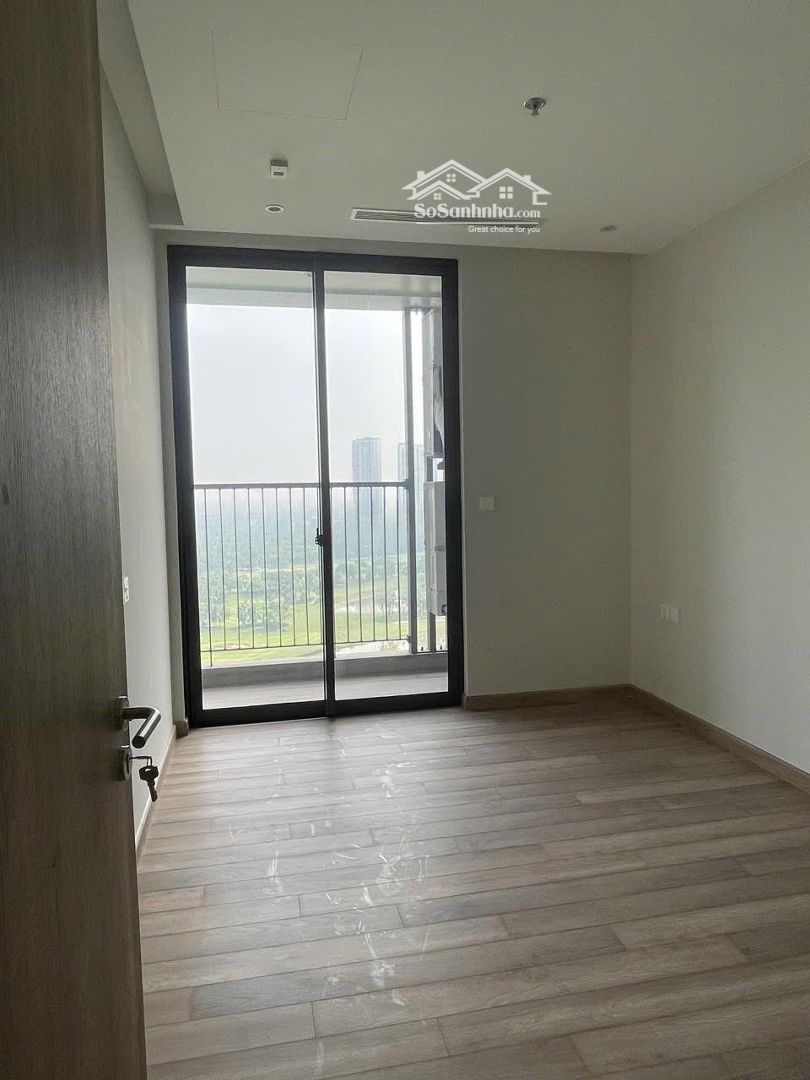 Cần Bán Căn 3 Ngủ Toà L1 Landmark View Sân Golf, Hồ Thiên Nga 92M2 Thông Thuỷ Giá Bán 8.2 Tỷ