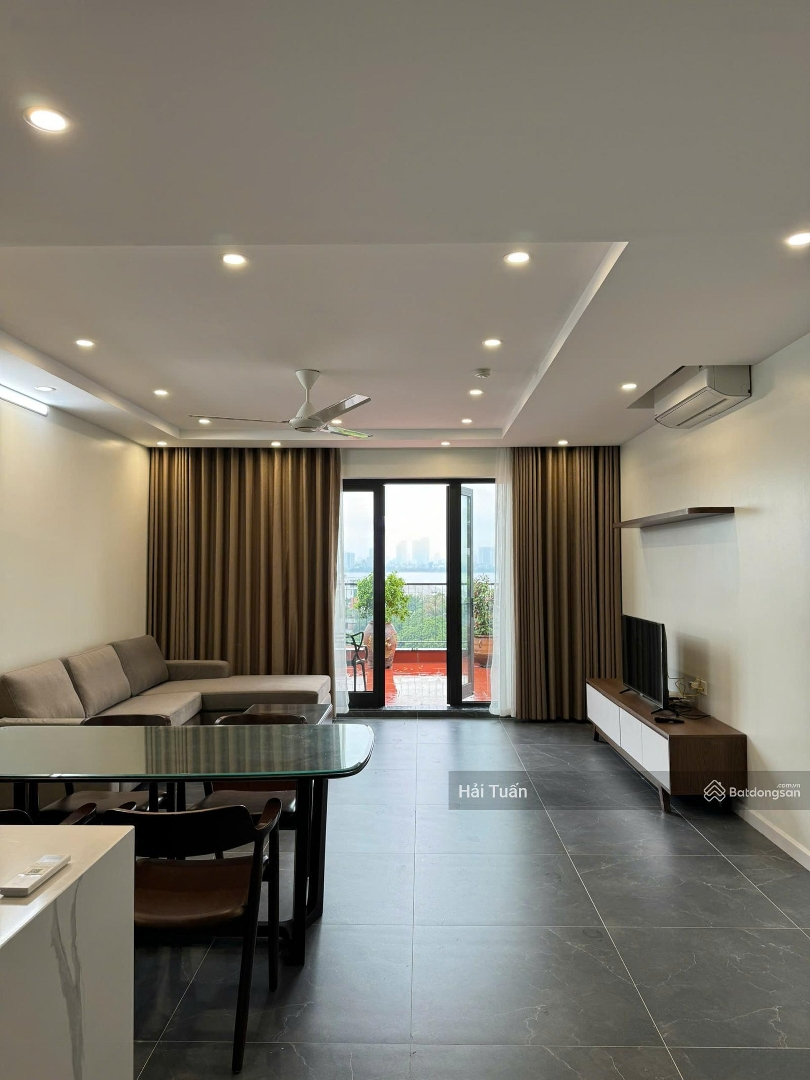 Chính Chủ Bán Nhà Mặt Phố Nghi Tàmdiện Tích126M2, Mt8M, 7 Tầng Thang Máy,View Hồ Tây,Cho Thuê 1.6 Tỷ/Năm