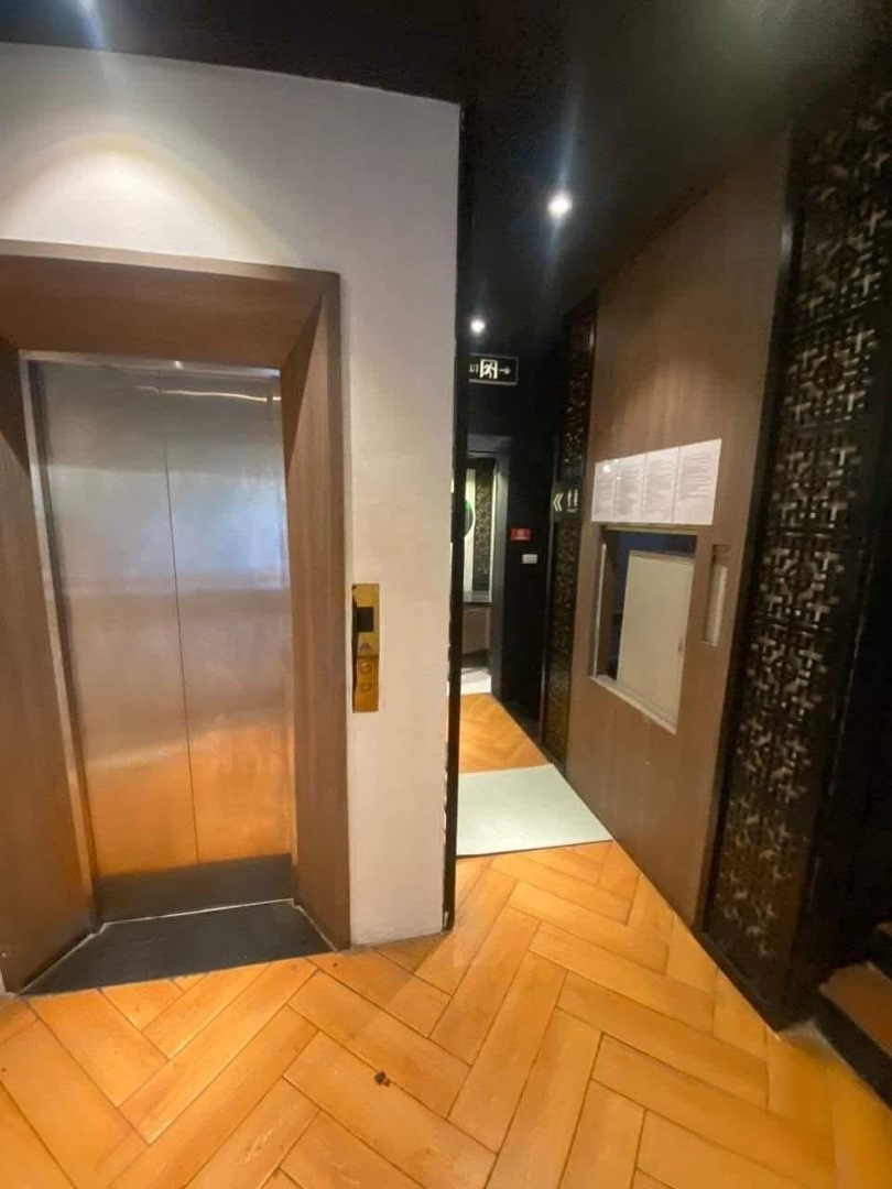 Mặt Phố Hàng Tre, 98.9M X 5 Tầng, Mt: 5.5M Giá Bán: 64Tỷ, Kinh Doanh Đỉnh.