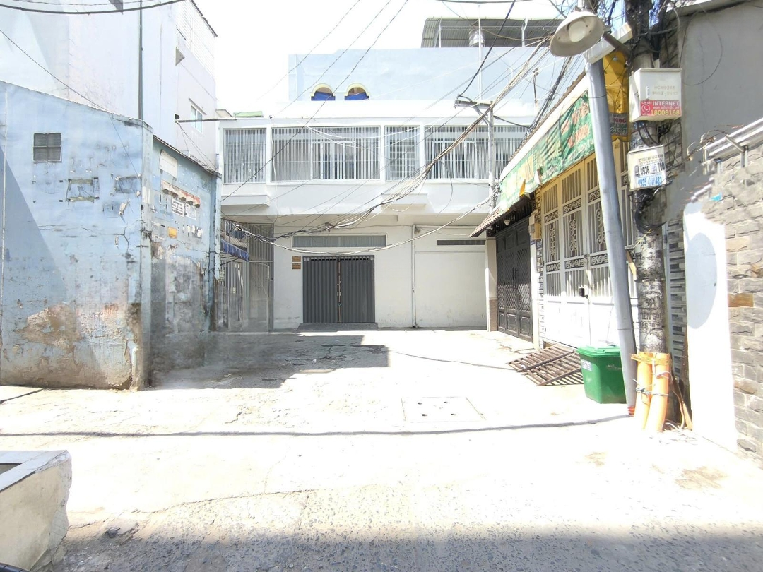 Bình Thạnh Gần 200M2-Có 3 Phòng Ngủ- 3 Vệ Sinh Phù Hợp Làm Kho, Kinh Doanh Online - Ở Gia Đình