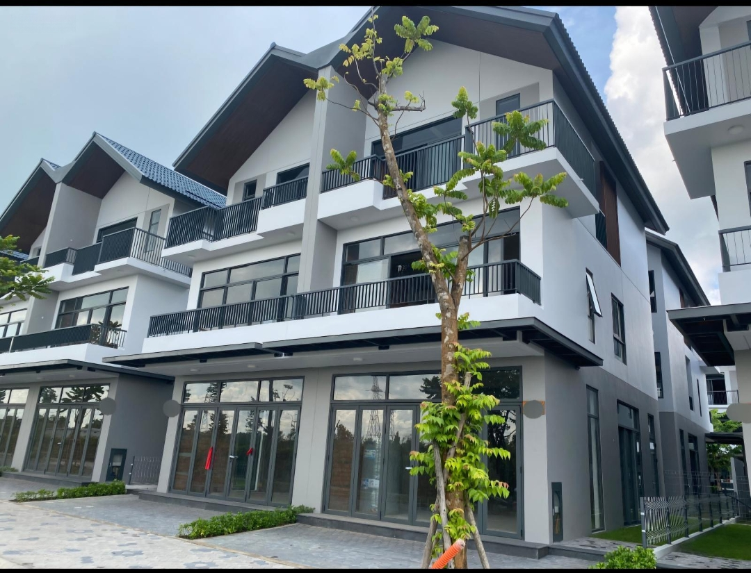Bán Lỗ Căn Shophouse Zone 2 Trực Diện Sân Pickleball Khu Thể Thao Id Junction, Long Thành