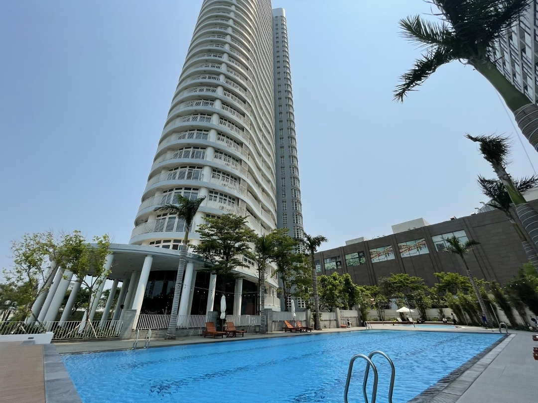 Bán Nhanh Căn Hộ 2 Phòng Ngủ Tại Azura Đà Nẵng, Diện Tích 100M2