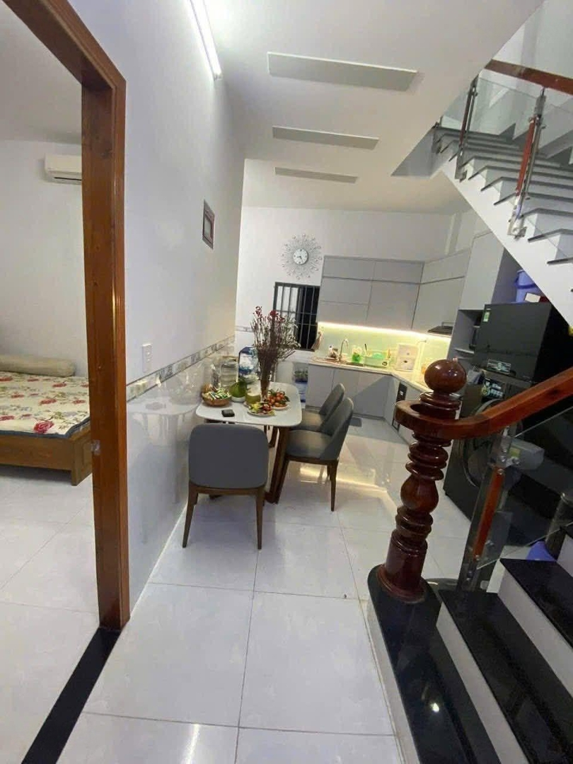 Nhà Lầu Triệt Đường Phạm Hữu Lầu Giá Bán 4 Tỷ 600 Triệu
