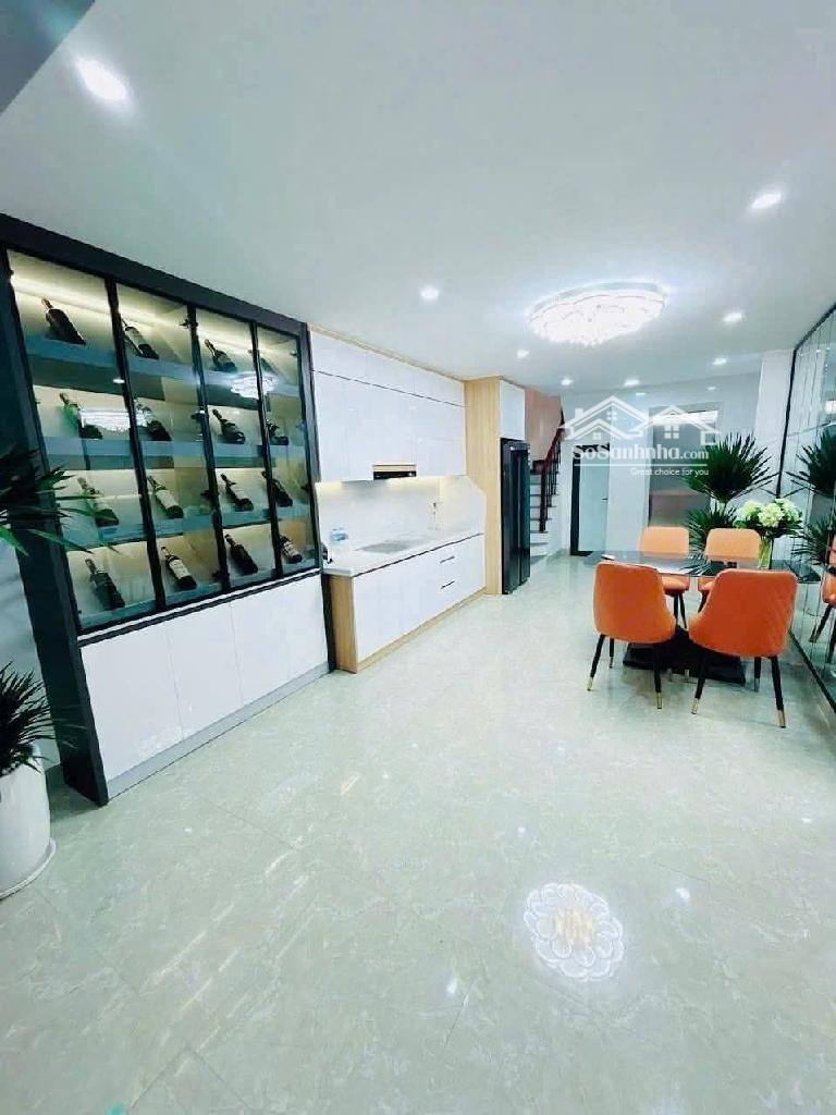 Săn Nhà Như Săn Vàng. Tòa 7 Tầng Đẹp Không Góc Chết, Gần Hồ, Chỉ Hơn 8 Tỷ