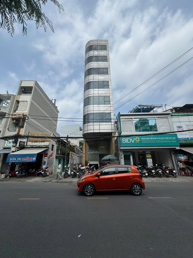 Bán Nhà Góc 3Mt 82-84 Lê Quang Định P. 14 Q. Bình Thạnh Dt: 6,5X21M - Cn: 124M2, Hđt 120 Triệu Giá Bán 67Tỷ