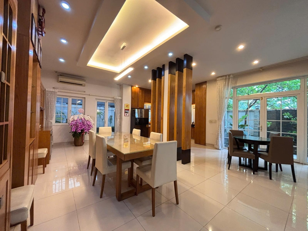 Villa Đường Quách Văn Tuấn K300, 9X23M, Trệt 2 Lầu Cho Thuê