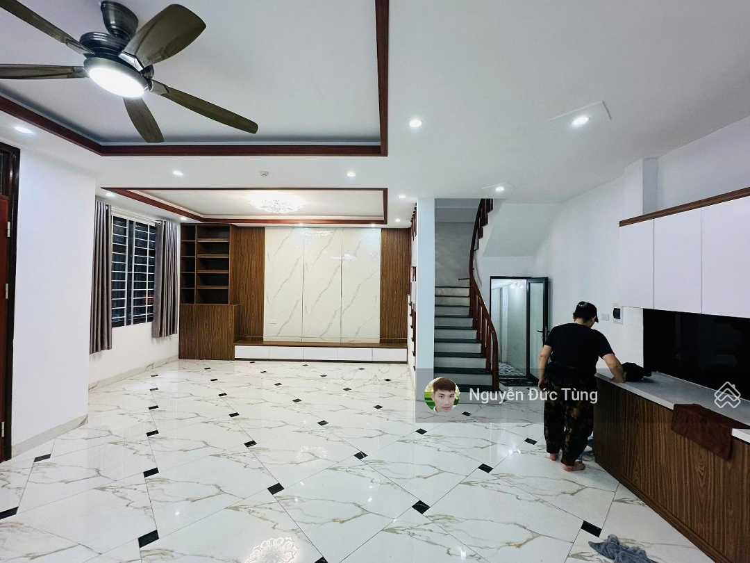 Bán Nhà Hoa Hậu Láng Hạ-Ô Tô Qua Nhà-Bãi Đỗ Ngay Cạnh-Căn Góc 3 Thoáng-55M2X5T-Hơn 11 Tỷ