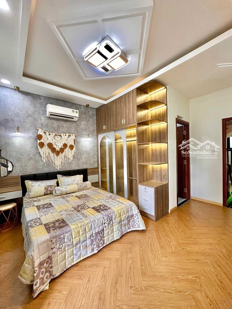 Mặt Tiền Nguyễn Thái Bình - Trương Hoàng Thanh P12 Tân Bình 4X13M Hầm, 5 Tầng Mới, Giá Bán 12.5 Tỷ Tl