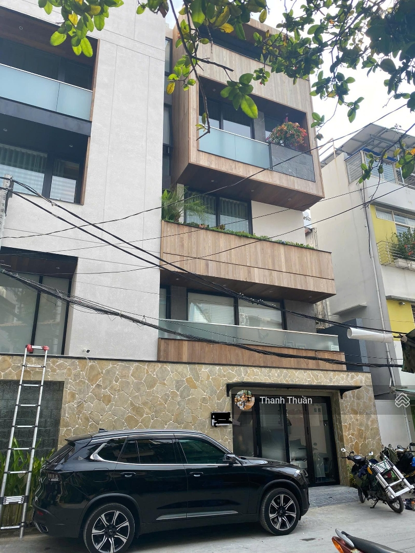 Bán Nhà Biệt Thự Thiết Kế Đang Ở 7,5X12M-5 Tầng -Chỉ Hơn 25 Tỷhẽm Xe Hơiđường Nguyễn Tri Phương -Quận 10