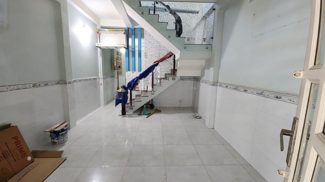 Cho Thuê Nhà Hẻm C9 Giáp Đường Phạm Hùng, Bình Hưng, Bình Chánh, 60M, 2 Tầng, 2 Phòng Ngủ 2 Vệ Sinh Hẻm Xe Tải