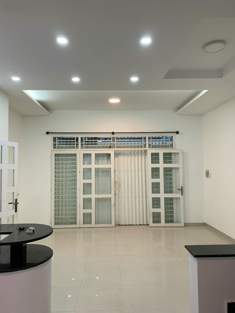 Nhà Hẻm 8M 2 Lầu Sân Thượng, 4 Phòng Ngủ Dt; 8X20M