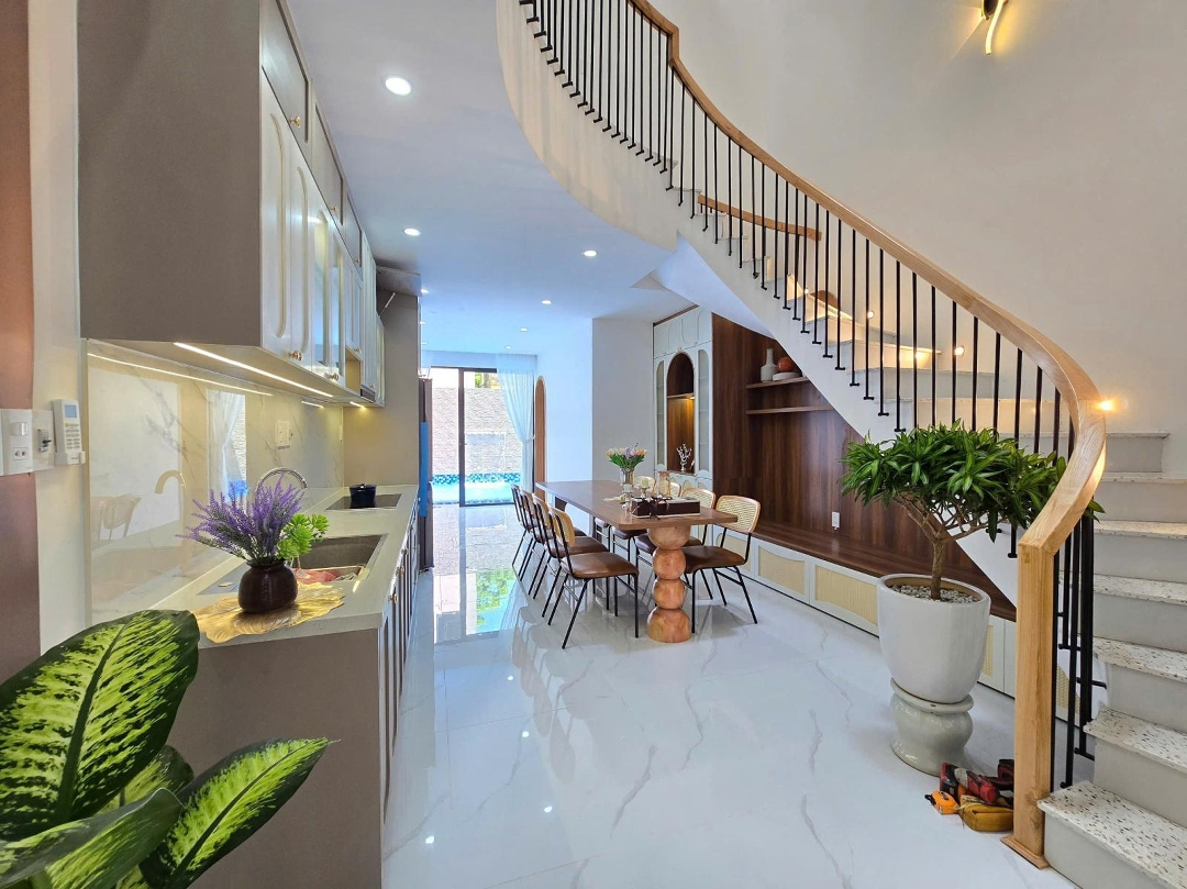 Bán Nhà Đẹp 4 Tầng Khu Phố Tây An Thượng, Có Dòng Tiền 34-40 Triệu/Tháng