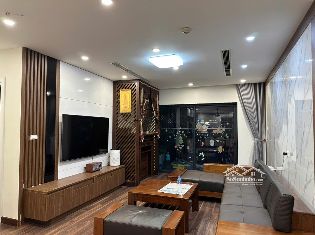 Cần Bán Căn Hộ Goldmark City 3 Phòng Ngủ- 145M2, Full Nội Thất Chỉ 8.X Tỷ, Liên Hệ: 0915867693