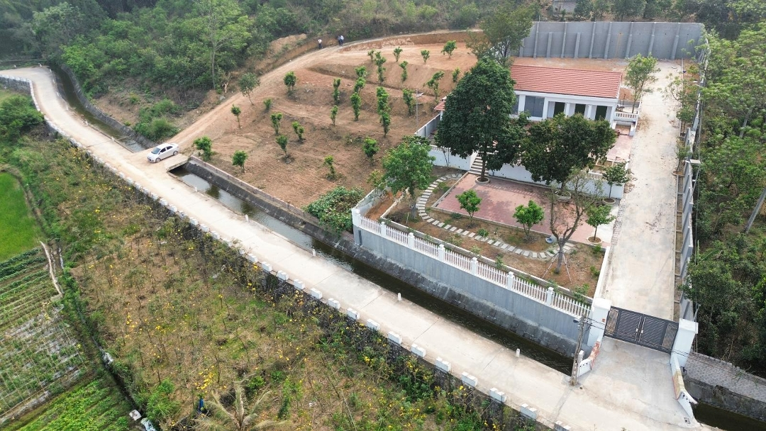 Cc Bán Đất Xã Xuân Sơn, Sơn Tây, Hn. 400M2 Làm Nhà Vườn Tuyệt Đẹp
