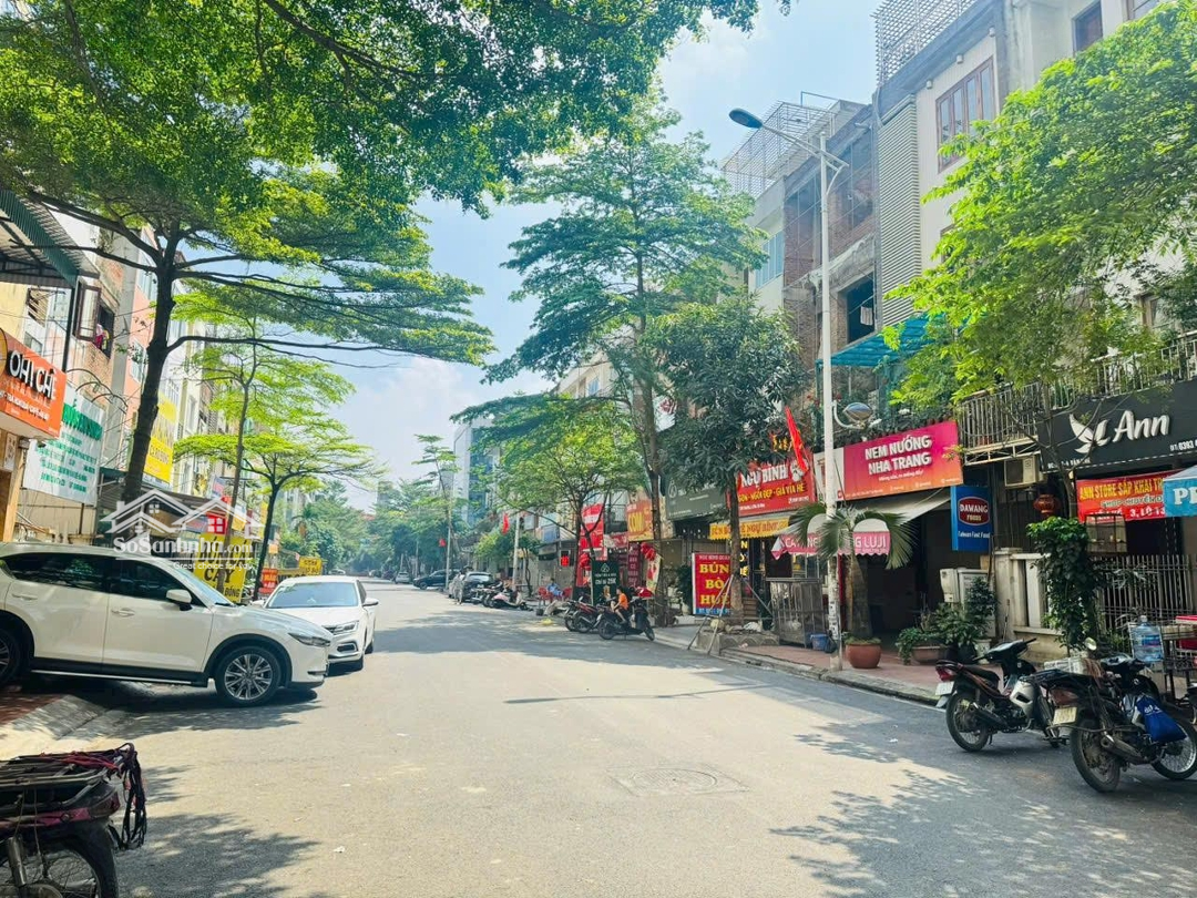 Bán Nhà Liền Kề Văn Khê, Vị Trí Kinh Doanh, Nhà Đẹp, 83M2, Giá Rẻ Chỉ Nhỉnh 17 Tỷ.