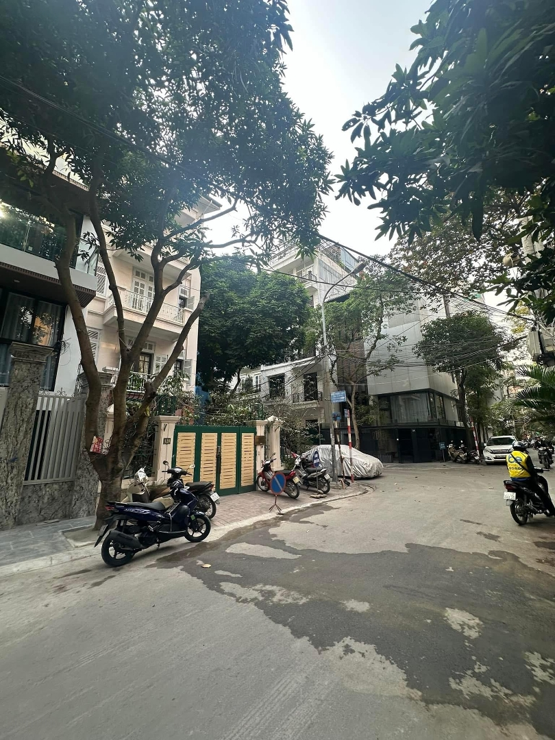 Hàng Hiếm Tại Đỗ Quang - Cầu Giấy, 60 Tỷ 130M2 X 6 Tầng Có Thang Máy Hai Mặt Tiền. Liên Hệ: 0988138345