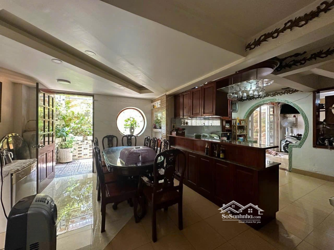 Bán Bt 4 Tầng 116/8 Huỳnh Tấn Phát, Gần Q. 4,1,2 Dtsd 299,9M2 Tại Huỳnh Tấn Phát, Q. 7. Giá Bán 14,2 Tỷ