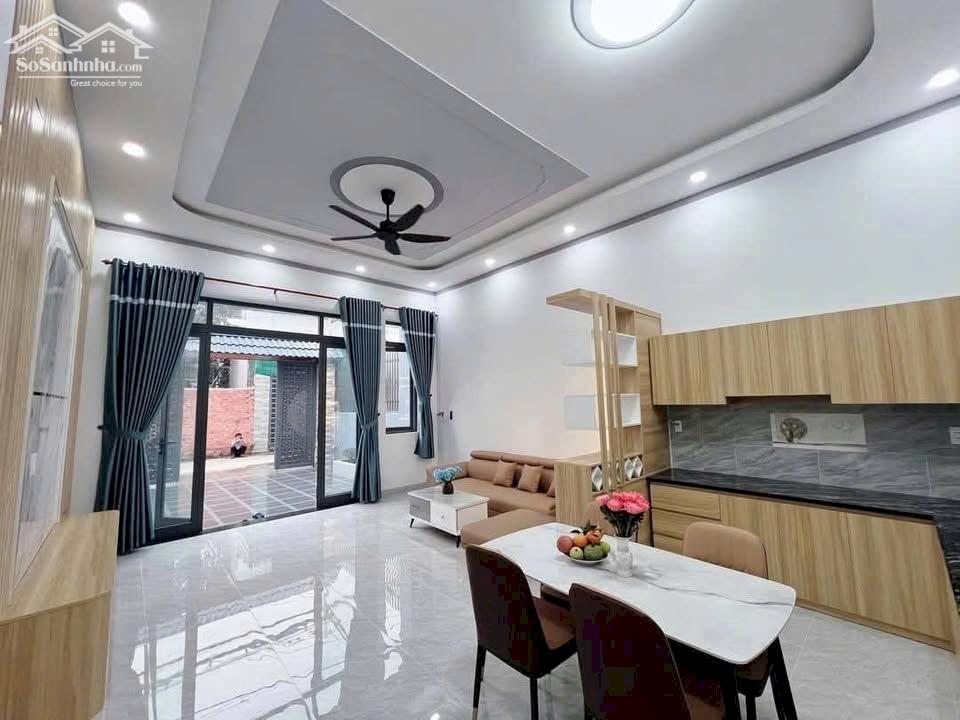 NHÀ CẤP 4 GẦN CỔNG CHÀO VĨNH CỬU GIÁ 1TYXXX