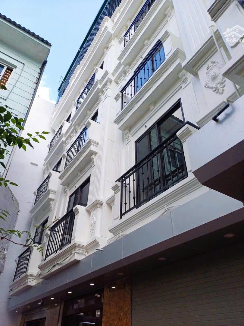 Chính Chủ Bán Nhà 5 Tầng Mới Tinh Thang Máy Ngay Đầu Phố Ngô Gia Tự Gần Big C Long Biên