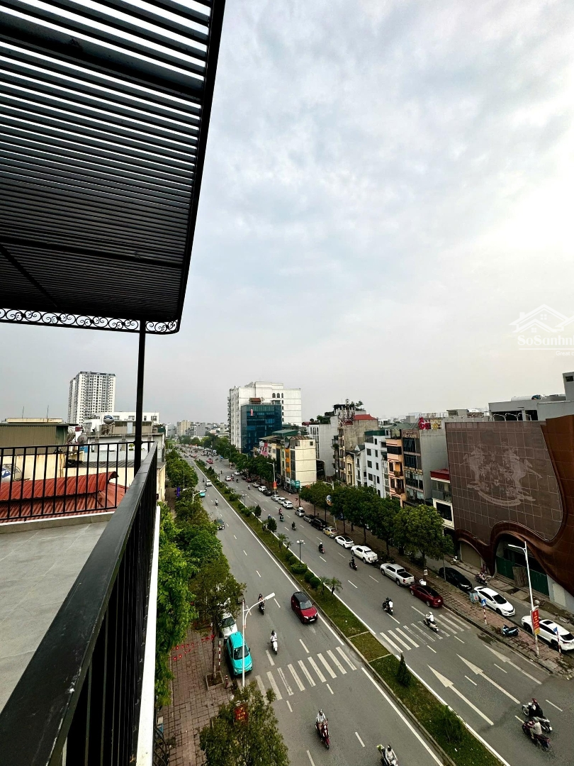 Siêu Phẩm Mặt Phố Hồng Tiến,Full Nội Thất,7 Tầng Thang Máy,Vị Trí Đẹp Nhất Hồng Tiến.