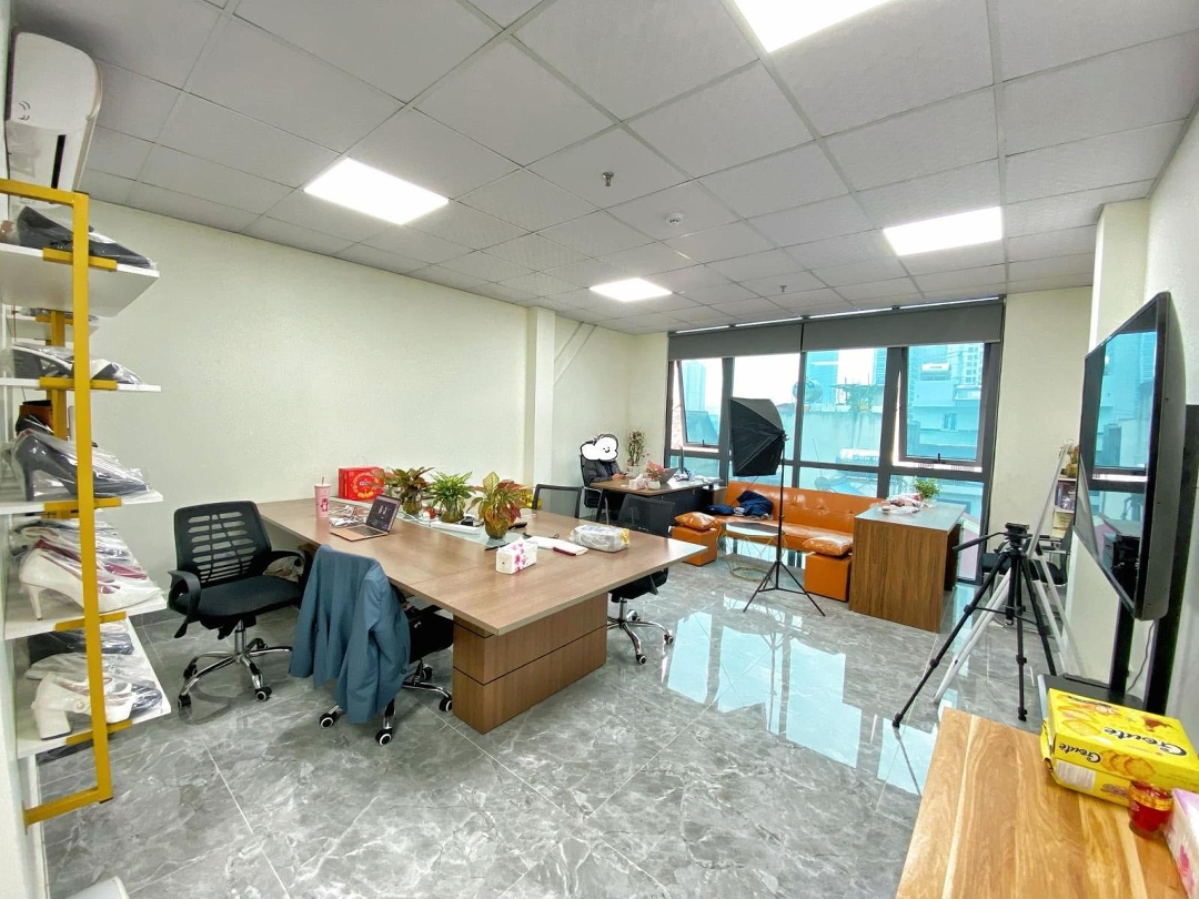 Cho Thuê Văn Phòng Đẹp Xuất Sắc Tại Khương Đình, 17 Triệu, 100M2