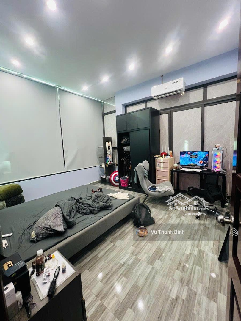 Bán Nhà Trung Kính - 50M2 - 4 Tầng - 6.3M Mặt Tiền - Phân Lô Ô Tô - Kinh Doanh - 20.4 Tỷ