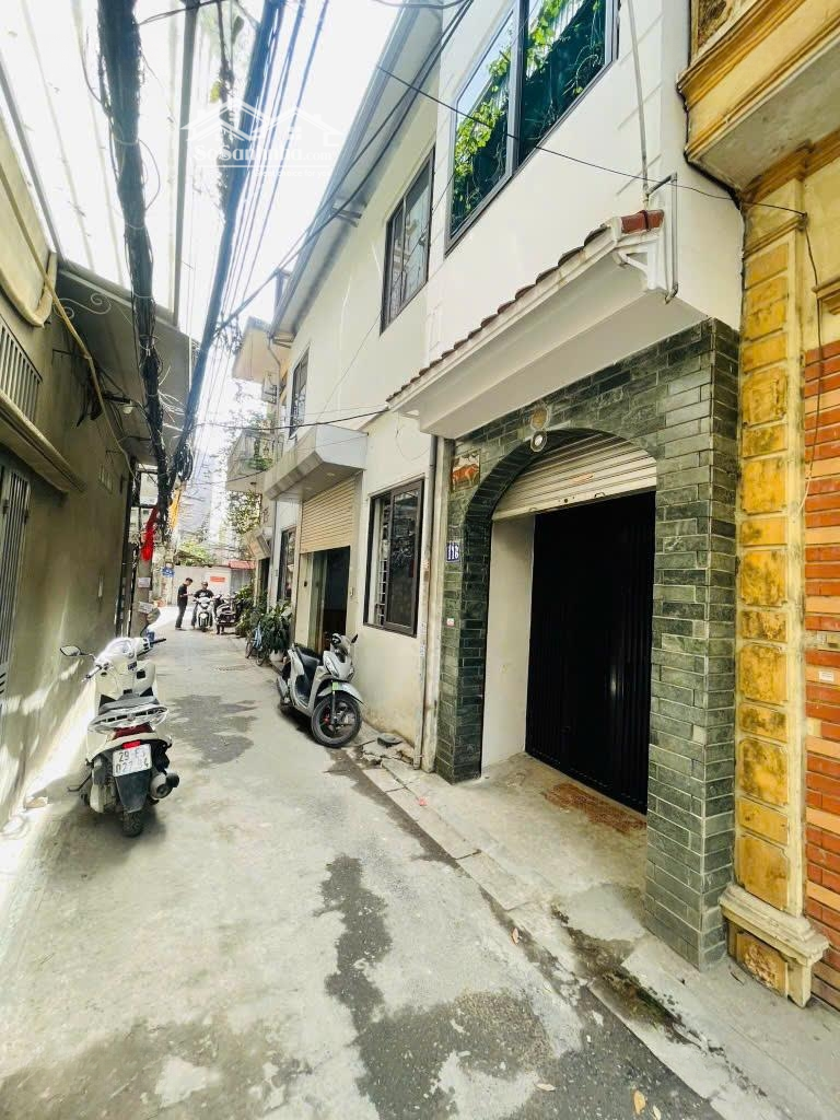 Phố Tân Mai - Trương Định - Nhà Dân Xây Giá Rẻ - 34M2 5 Tầng 5 Tỷ 9 - Mặt Ngõ 3M Thông Tứ Phía