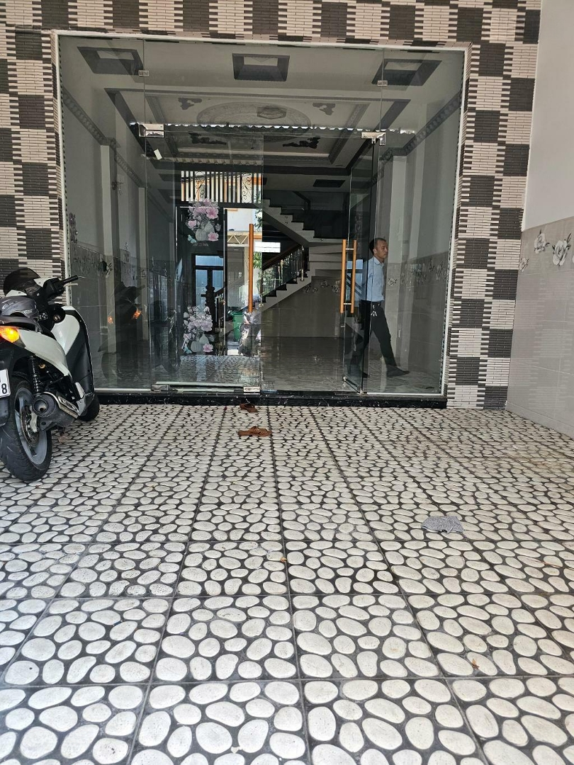 Bán Nhà Mặt Phố Đường 53, Bình Thuận, Quận 7, 16 Tỷ, 113M2. Nở Hậu