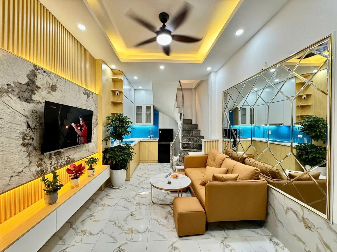 Bán Nhà Phố Thái Thịnh, Quận Đống Đa, Kd, Ngõ Thông, Ôtô Đỗ Cửa, 39M2, Mặt Tiền 4.3M, Chỉ 7.45 Tỷ