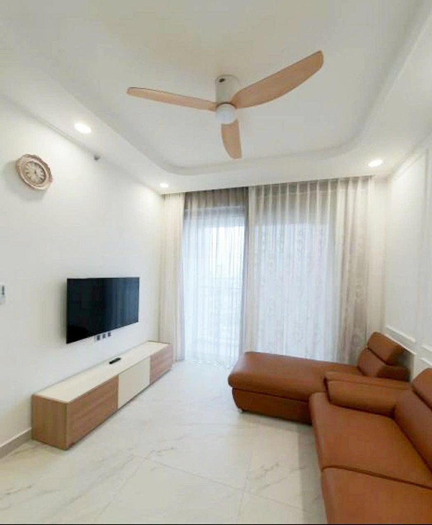 Bán Căn Góc Midtown 2 Phòng Ngủ2 Ban Công, Sẵn Hdt, Ô Xe Hầm Chỉ 8,5 Tỷ. Lh Lan 0906743166