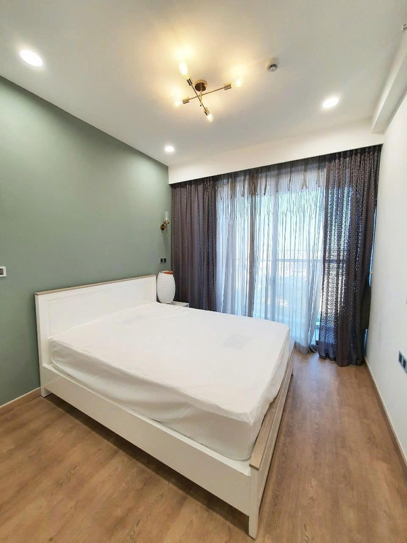 Bán Căn Góc Midtown 2 Phòng Ngủ2 Ban Công, Sẵn Hdt, Ô Xe Hầm Chỉ 8,5 Tỷ. Lh Lan 0906743166