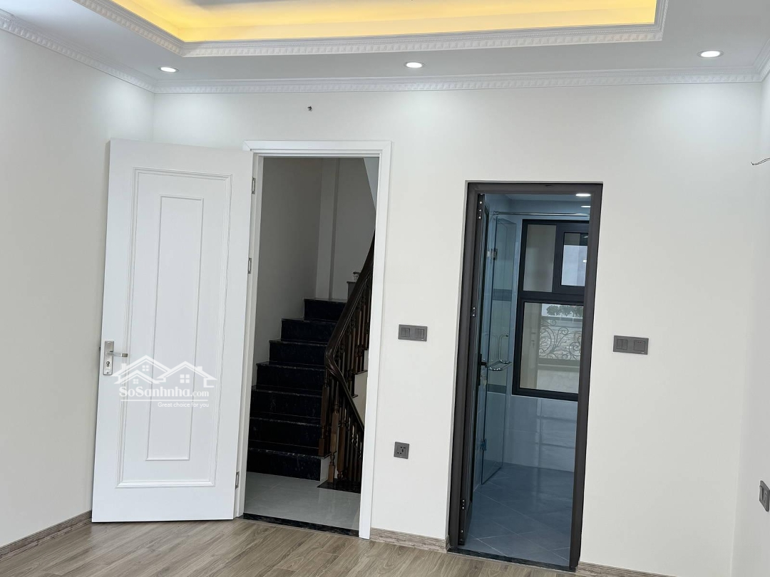 Bán Nhà Tại Cầu Giấy, 17,3 Tỷ, 55M2, 18 Phòng Ngủ 18 Vệ Sinh Mặt Tiền 6M