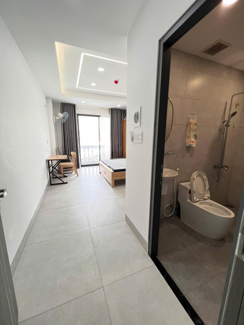 Bán Nhà Đường Hồ Văn Huê Phú Nhuận - 5 Tầng Thang Máy - Dòng Tiền 99 Triệu/Tháng - Chỉ 32,8 Tỷ