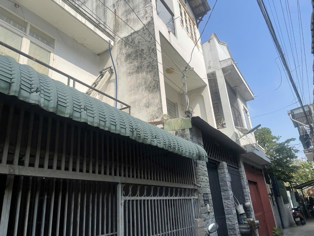 Giảm Thêm 150 Triệu, Bán Nhà 2 Tầng 58M2, Sát Vách Kđt Vạn Phúc, Shr, Hoàn Công Chuẩn, Giá Chỉ 3,8 Tỷ.