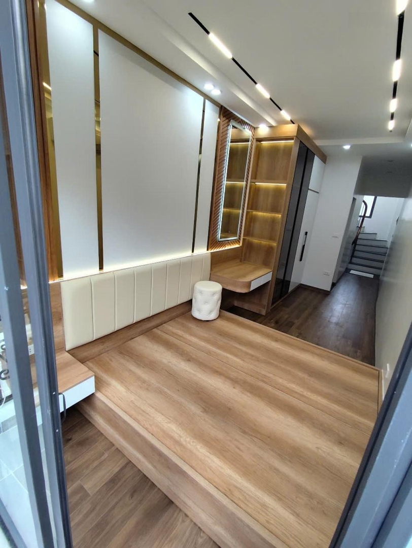 40M2 - Gần 5 Tỷ Đường Hoàng Mai- Nhà Đẹp Tặng Full Nội Thất - Thiết Kế Hiện Đại - Công Năng Đầy Đủ